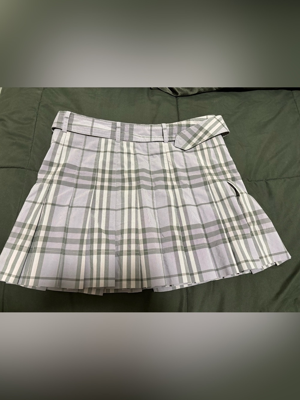 Burberry Lavender Plaid Pleated Mini Skirt with Belt - Picture 2 of 6